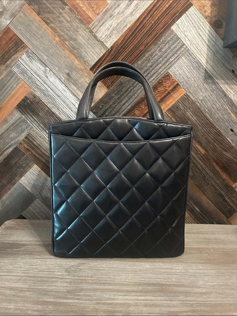 Vintage Quilted Lambskin Leather Turnlock Tote🎁